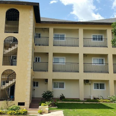 New Kingston Guest Apartments @ Donhead Kültér fotó